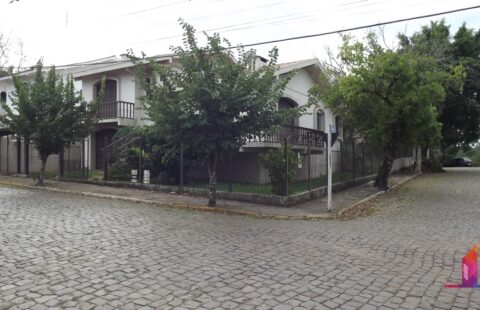 #006 CASA / BAIRRO ALTO DA BRONZE